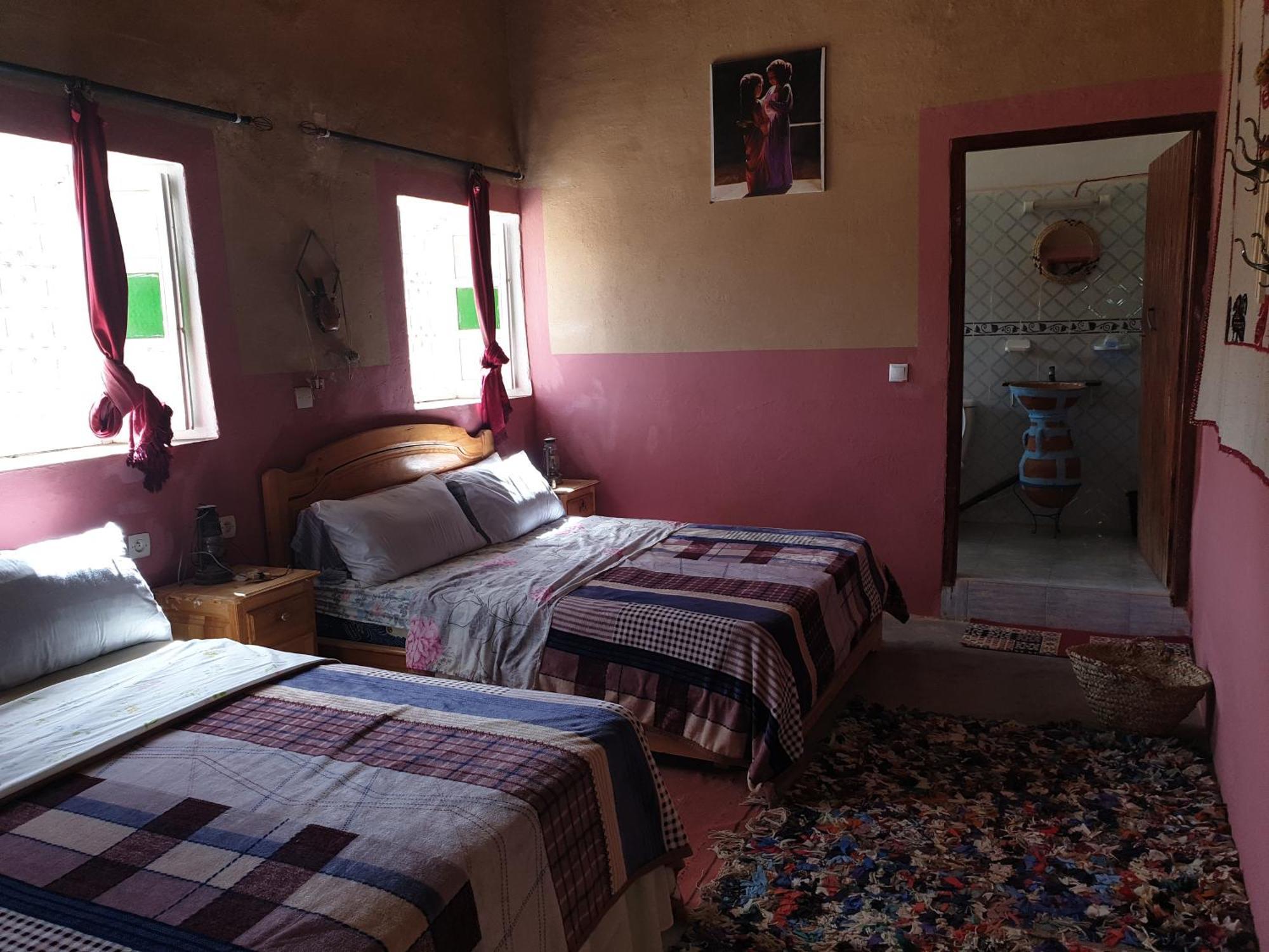 Gite D'Etape Traditionnel Berbere Ifri Rom bilde